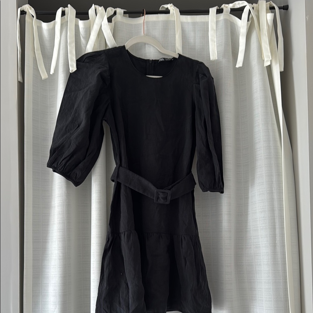 Zara Size Medium Black Puff Sleeve Mini Dress with Belt